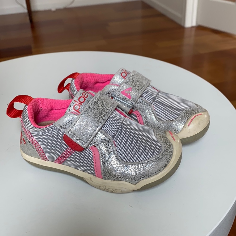 Plae Girls Ty Metallic Sneakers Gray Pink size 6.5